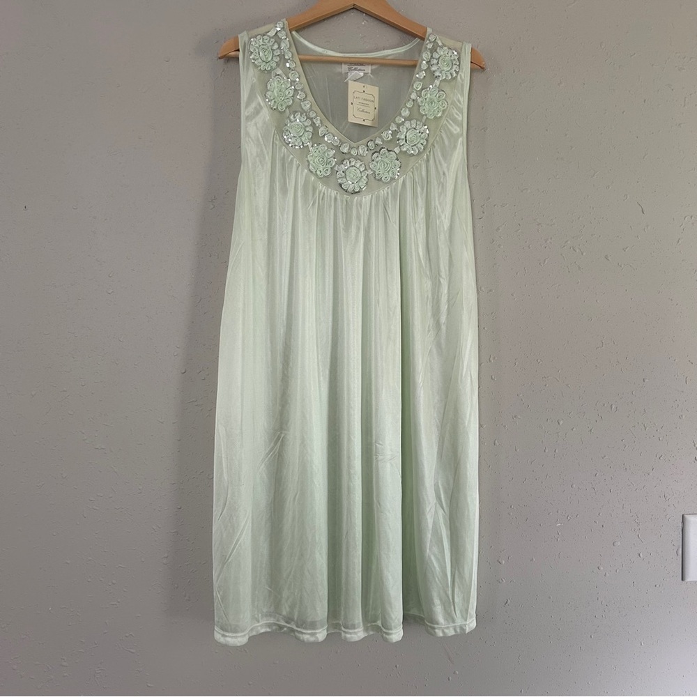 Embroidered Scoop-Neck Chemise Slip in Pale Mint